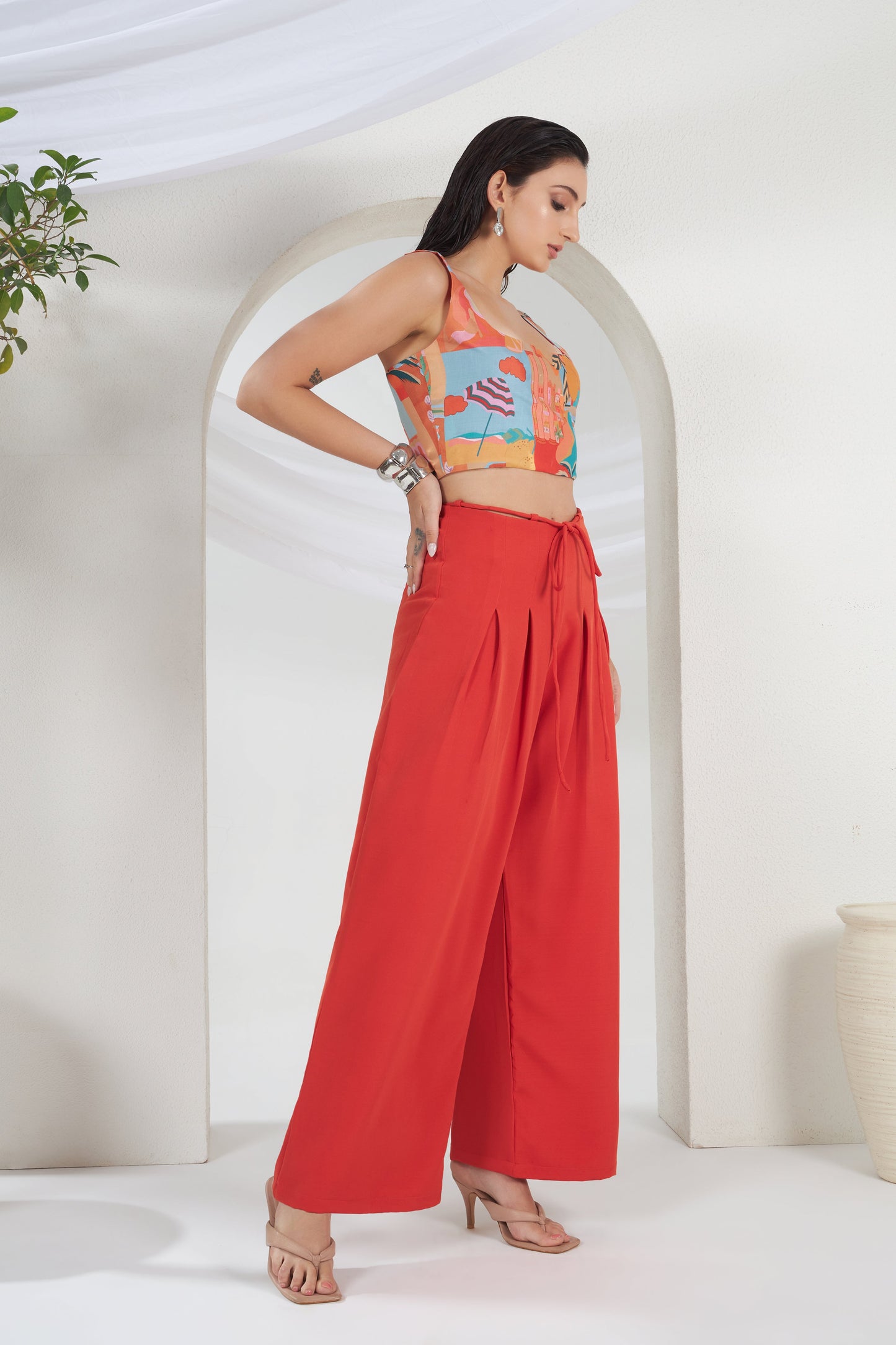 PLEATED FLARED OUT PANTS