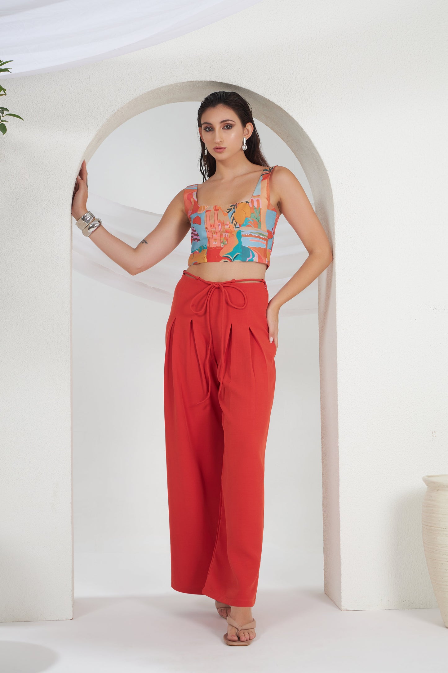 PLEATED FLARED OUT PANTS