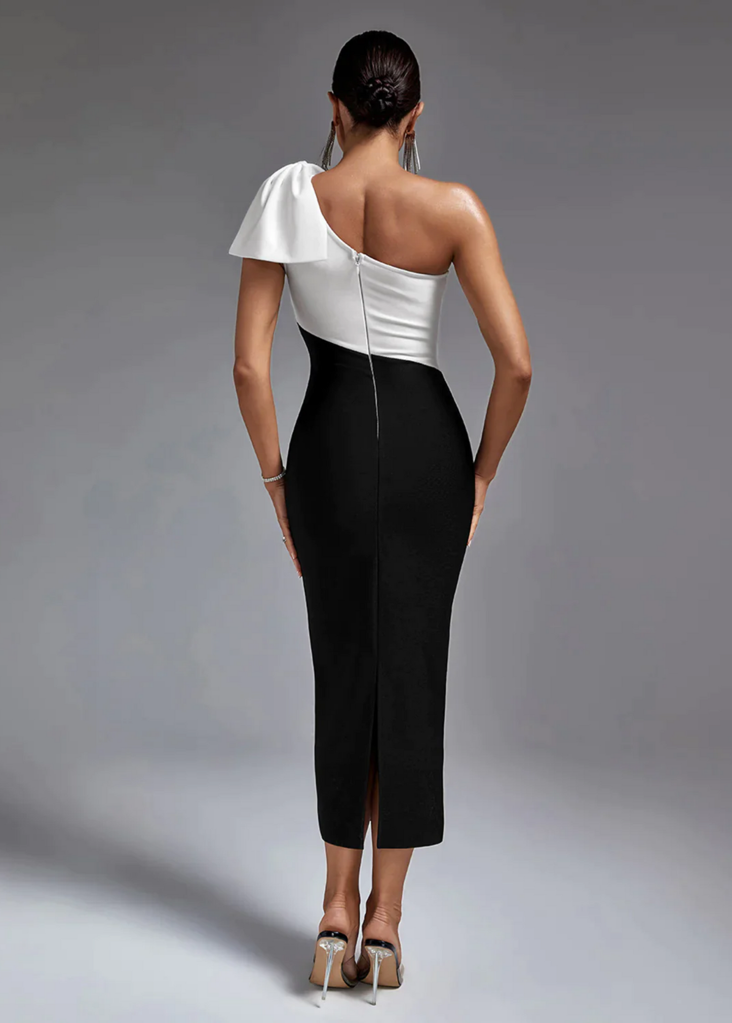 BLACK & WHITE ONE SHOULDER  DRESS