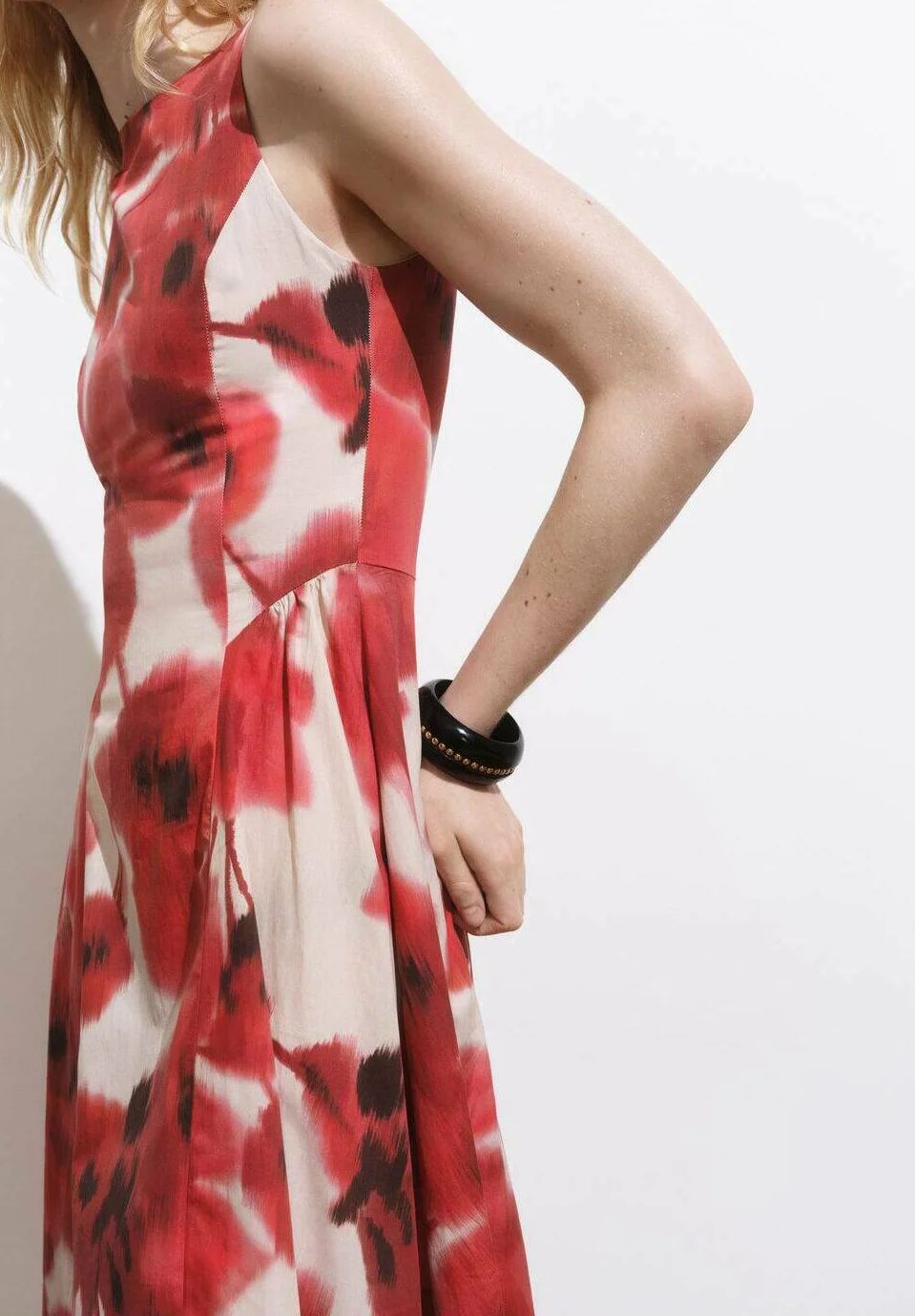 HIBISCUS SCARLET DRESS