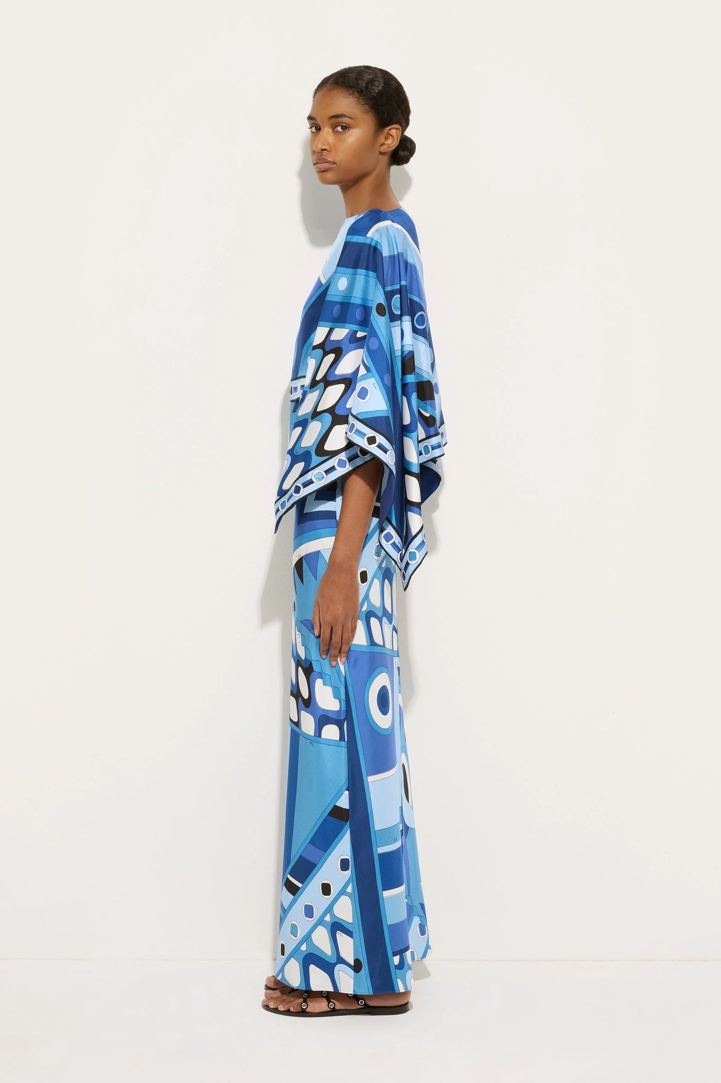 SIMONE GRAPHIC MAXI DRESS