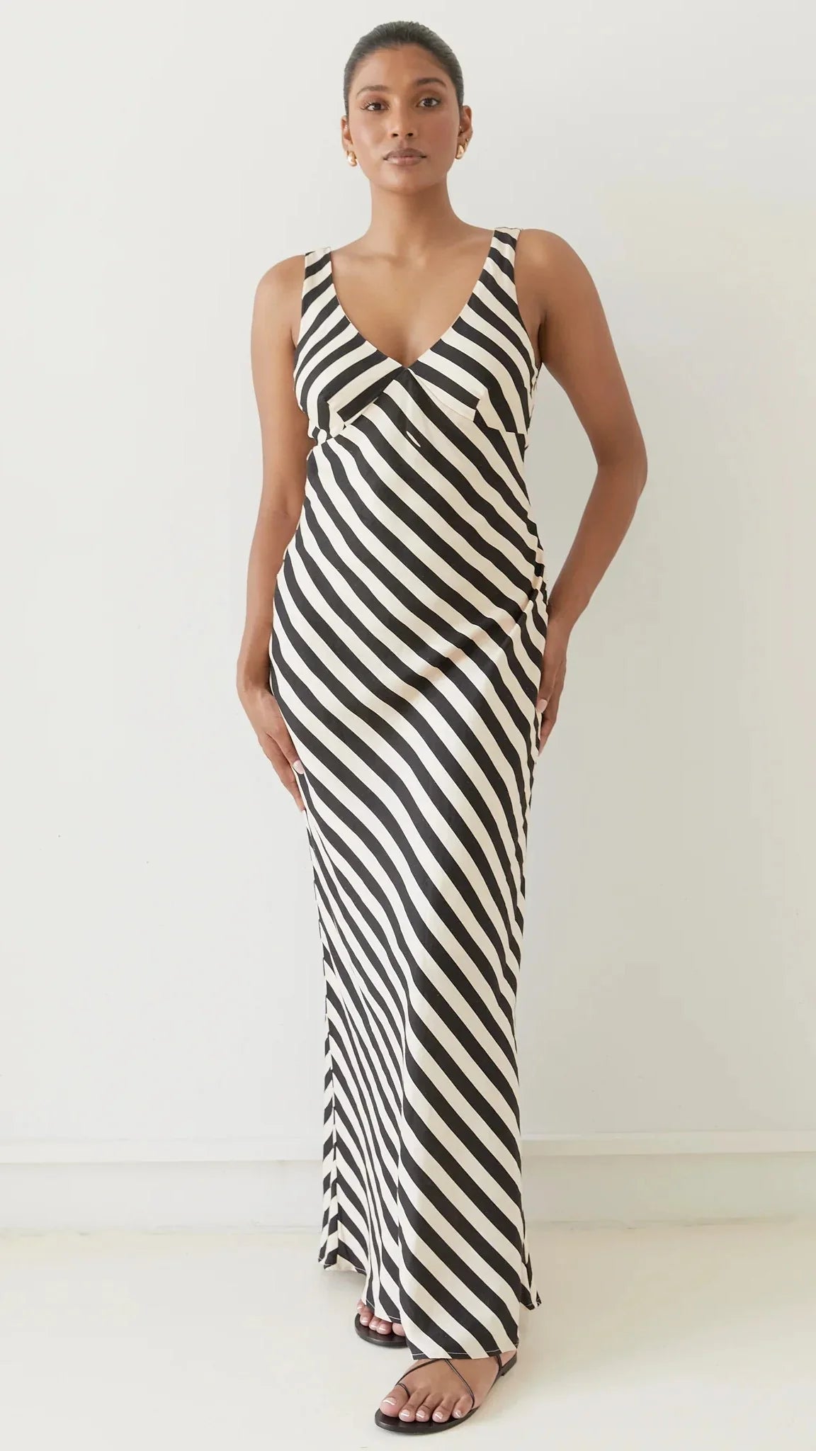 CONTRASTING STRIPE MAXI DRESS